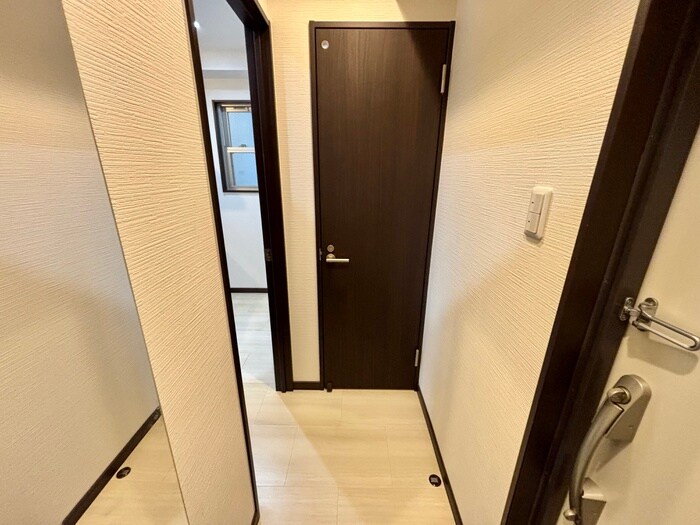 物件内観写真14　(廊下)