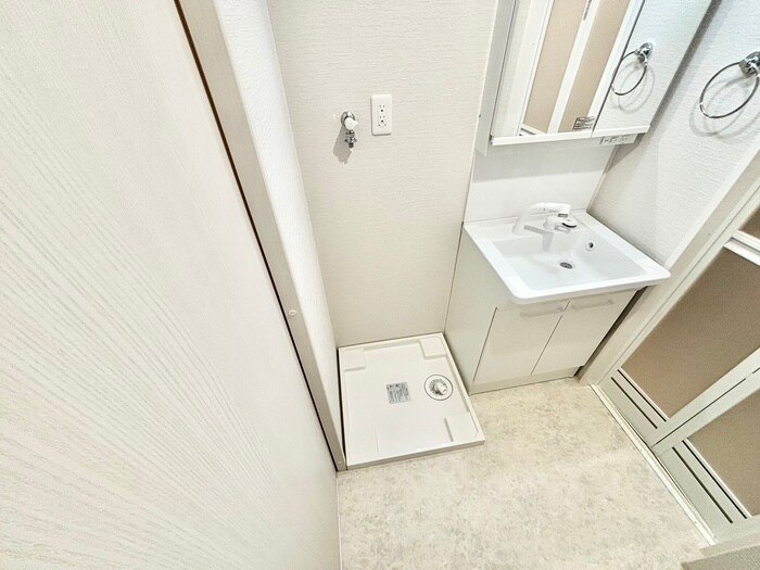 物件内観写真18　(洗濯機置場)