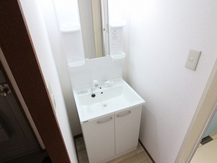 物件内観写真13　(洗面)