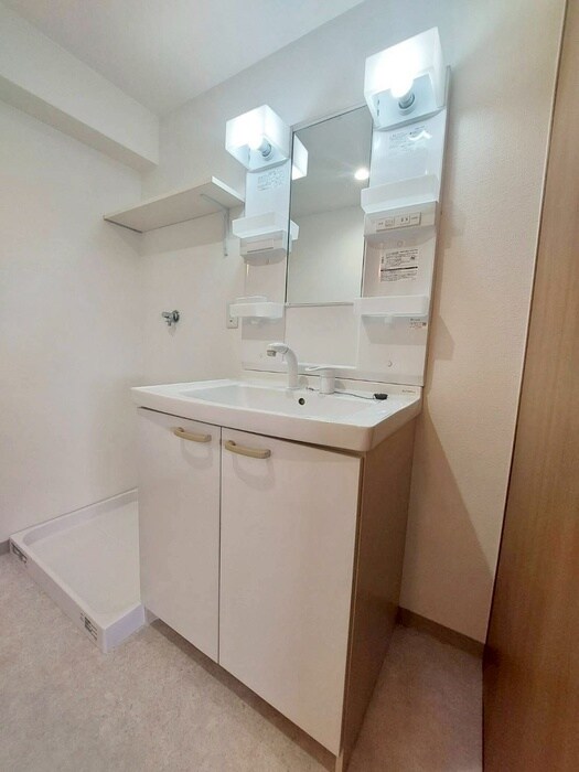 物件内観写真12　(洗面)