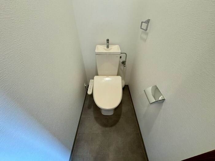 物件内観写真12　(トイレ)