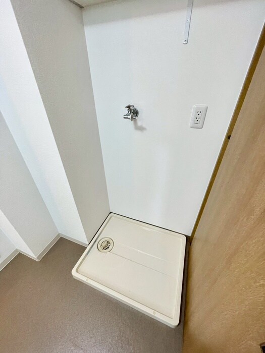 物件内観写真13　(洗濯機置場)