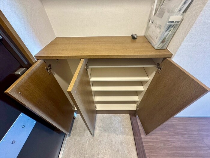 物件内観写真18　(靴箱)