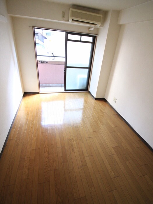 物件内観写真12　(居室)