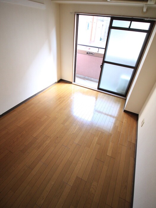 物件内観写真13　(居室)