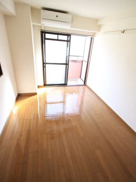 物件内観写真13　(居室)