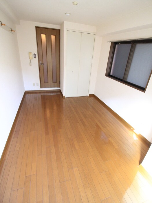 物件内観写真15　(居室)