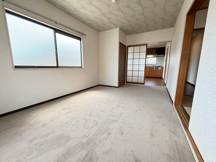 物件内観写真8　(居室)