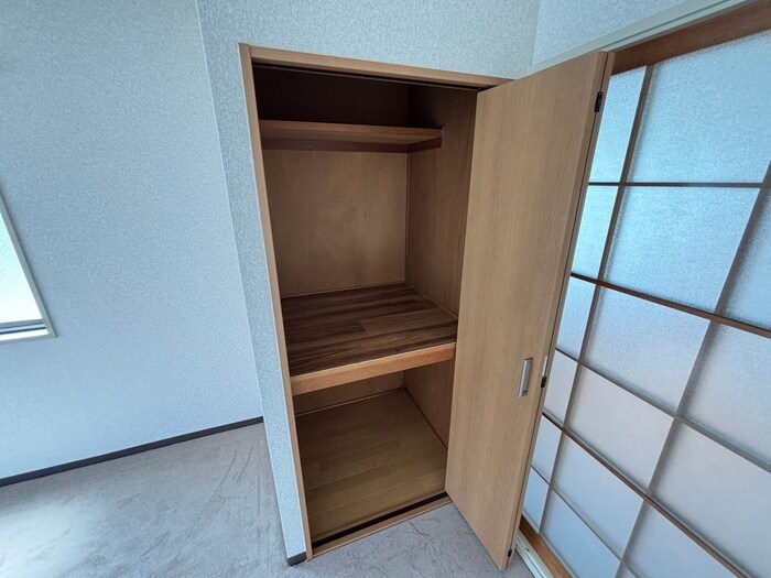 物件内観写真18　(収納)