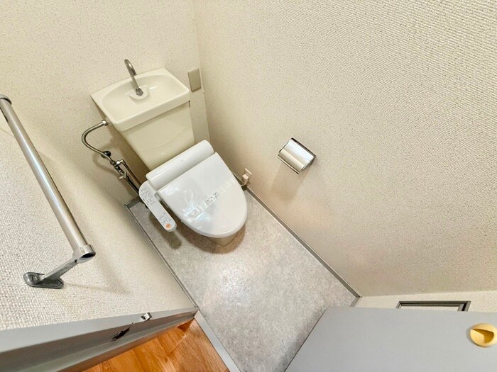 物件内観写真11　(トイレ)