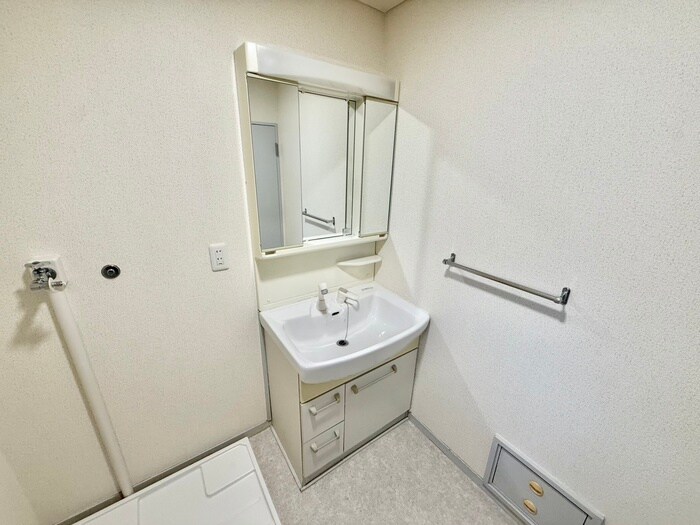 物件内観写真12　(洗面)