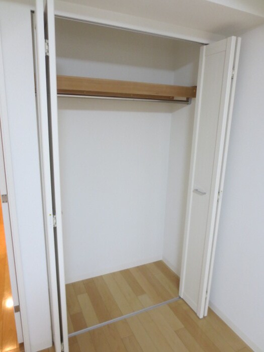 物件内観写真13　(収納)