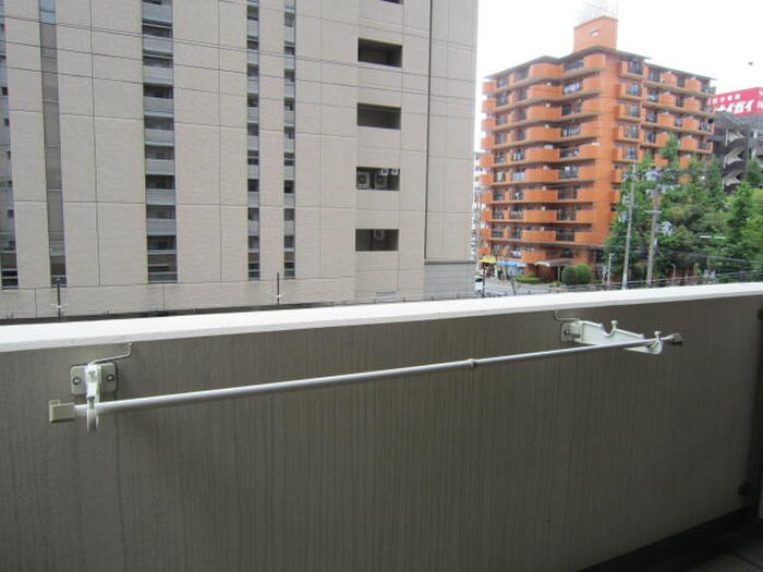 物件内観写真16　(室内からの展望)