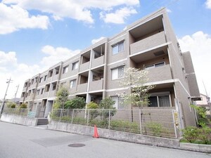 マーヴェラス箕面外観写真