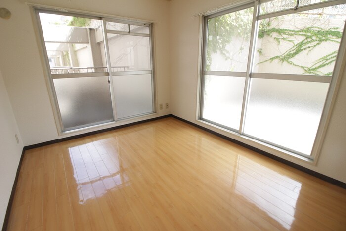 物件内観写真16　(居室)