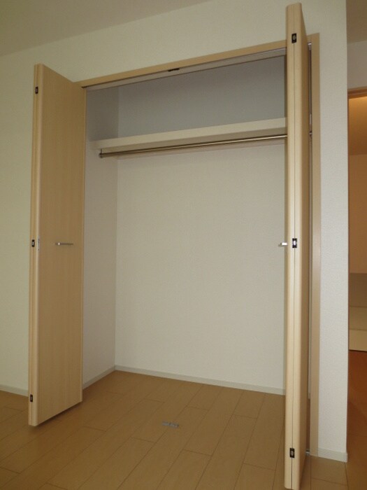 物件内観写真11　(収納)