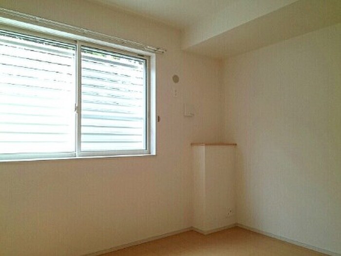 物件内観写真12　(居室)