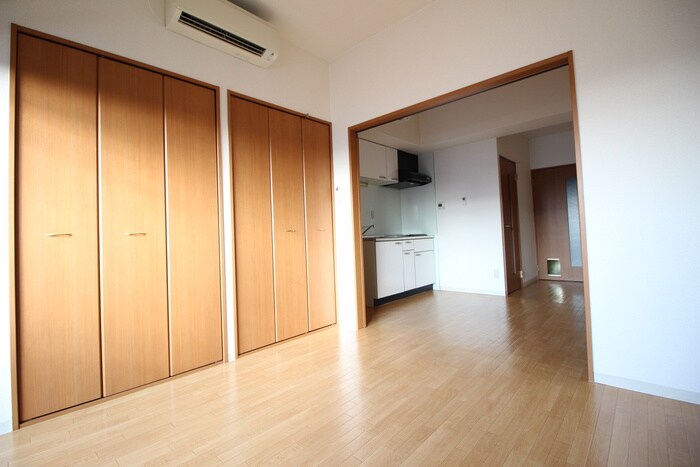 物件内観写真10　(居室)