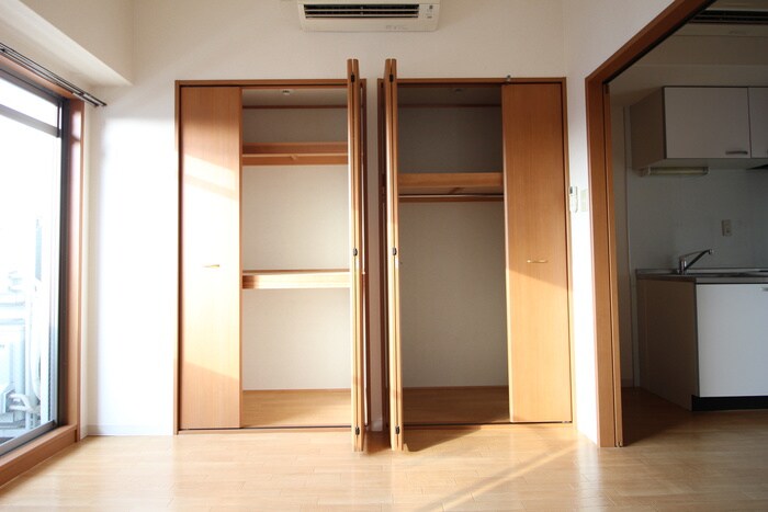 物件内観写真13　(収納)