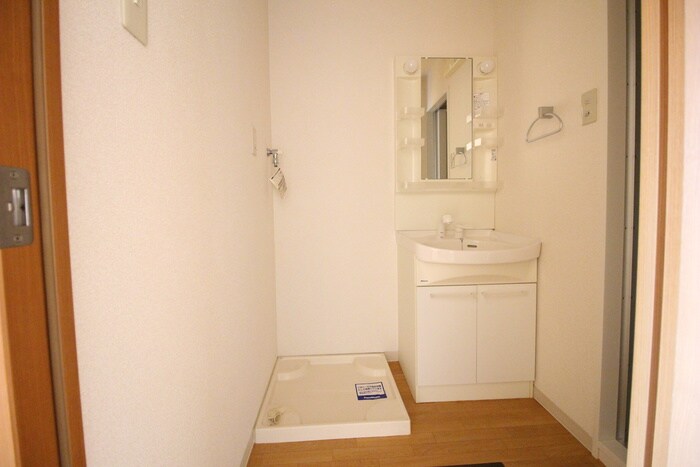 物件内観写真16　(洗面)