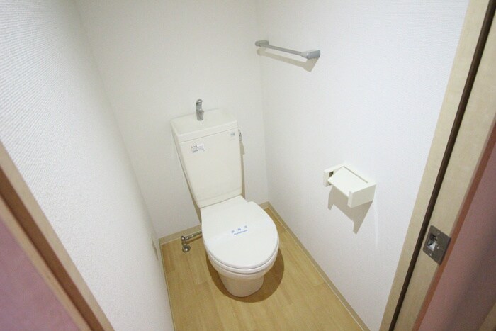 物件内観写真17　(トイレ)