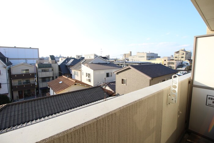 物件内観写真20　(室内からの展望)