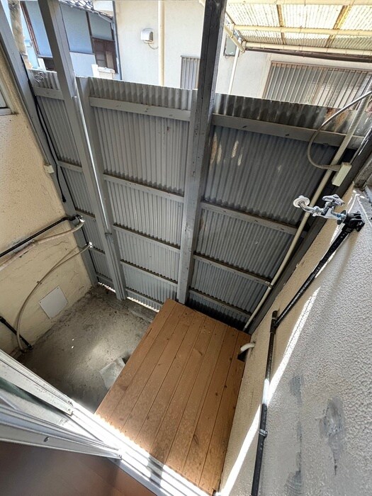 物件内観写真12　(洗濯機置場)