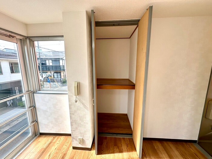 物件内観写真10　(収納)