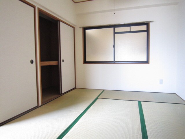 物件内観写真5　(居室)