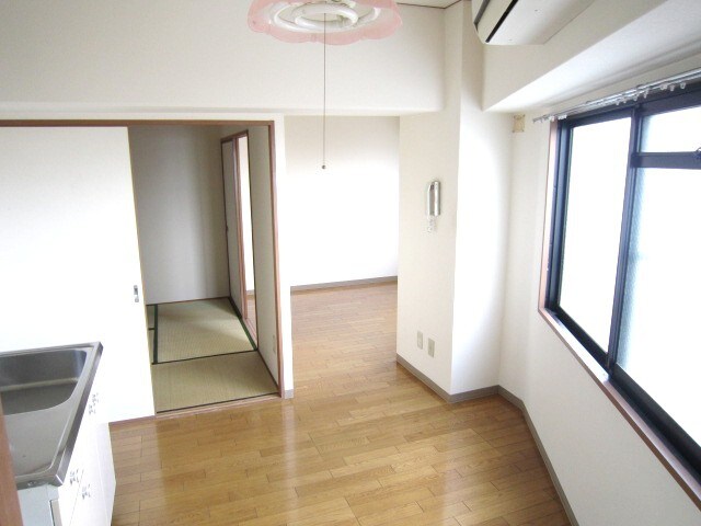 物件内観写真6　(居室)