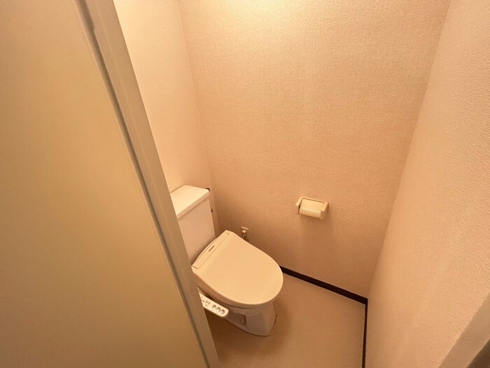 物件内観写真9　(トイレ)