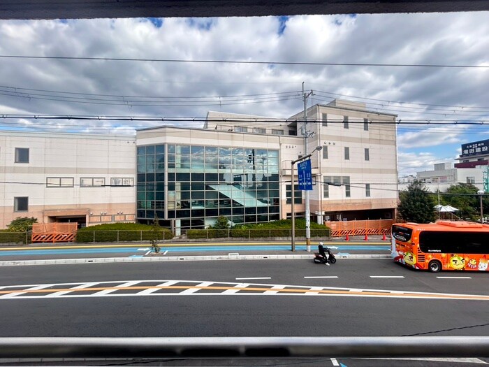 物件内観写真16　(室内からの展望)