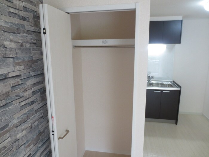 物件内観写真18　(収納)