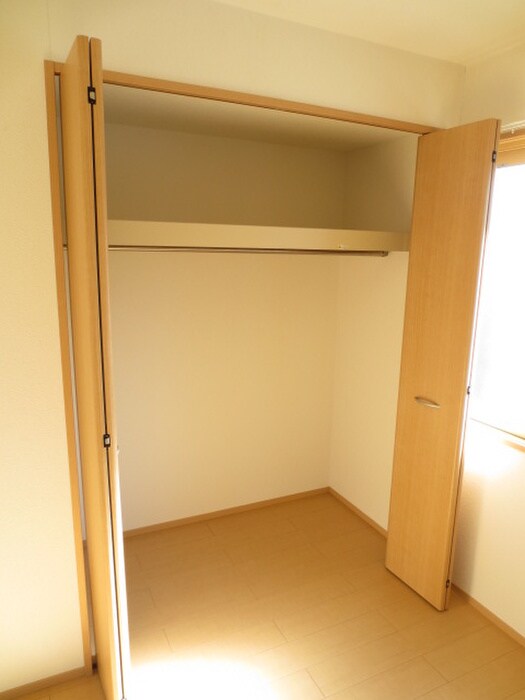 物件内観写真11　(収納)