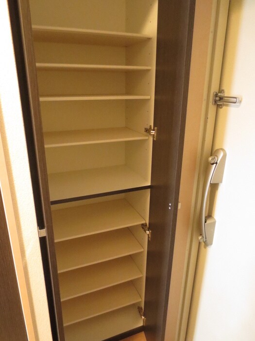 物件内観写真17　(靴箱)