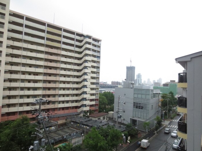 物件内観写真19　(室内からの展望)