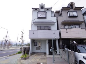 桃山長岡越中南町貸家外観写真