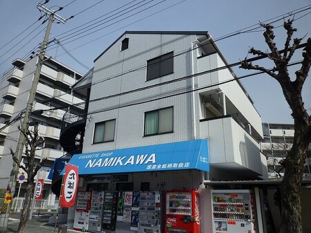 ｺｽﾓﾏﾝｼｮﾝ外観写真