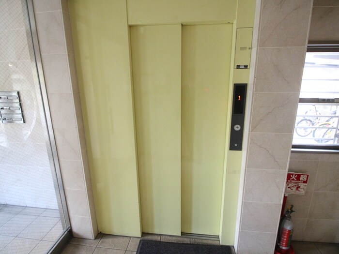 物件外観写真6　(建物設備)