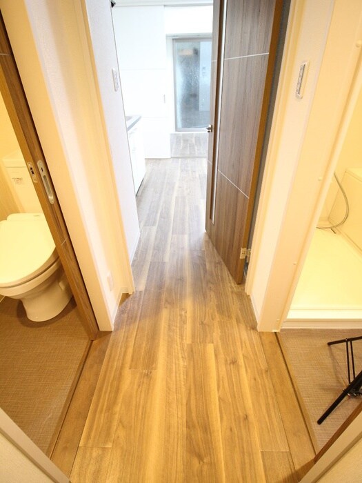 物件内観写真20　(廊下)