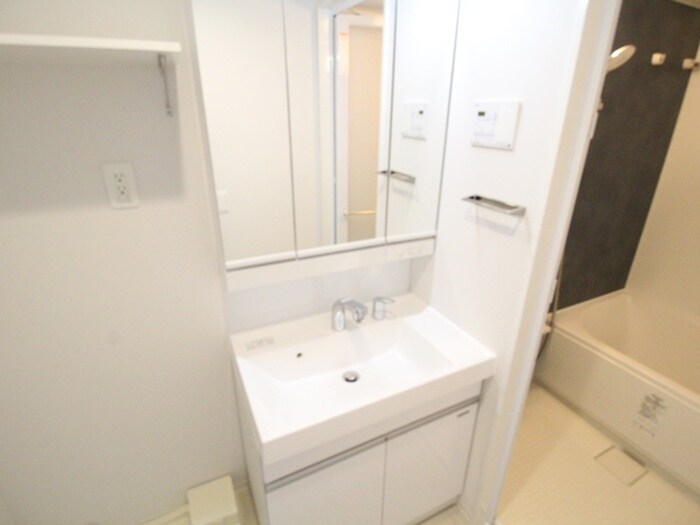 物件内観写真13　(洗面)