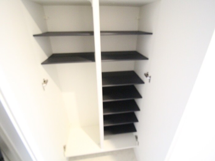 物件内観写真17　(靴箱)