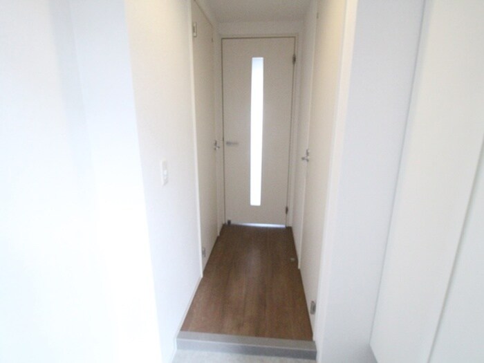 物件内観写真17　(廊下)