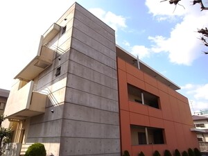 ヒルズ三番町外観写真