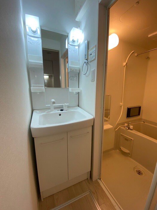 物件内観写真12　(洗面)