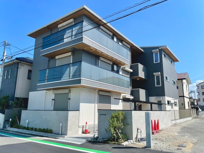 物件外観写真1　(外観写真)