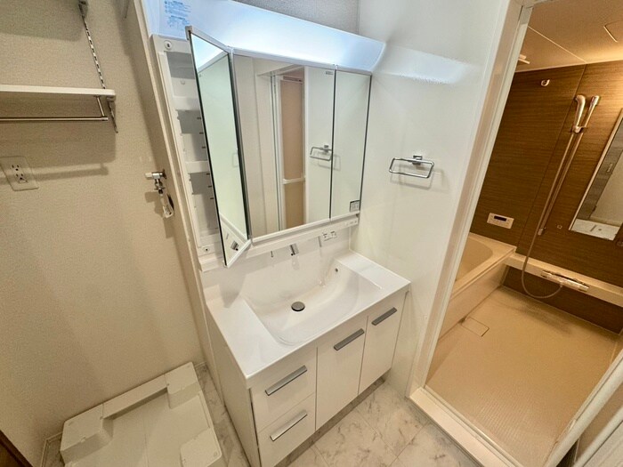 物件内観写真11　(洗面)