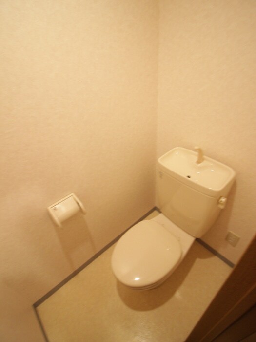 物件内観写真14　(トイレ)