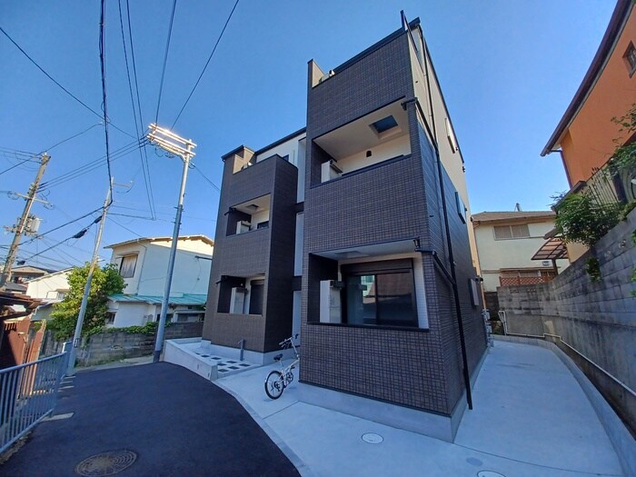 物件外観写真1　(外観写真)