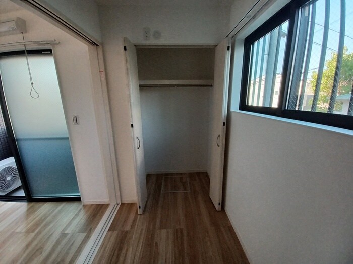 物件内観写真12　(収納)